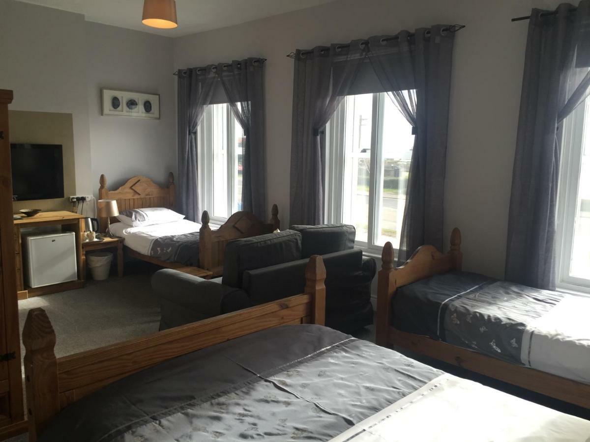 The Keep Guesthouse 캐릭퍼거스 외부 사진